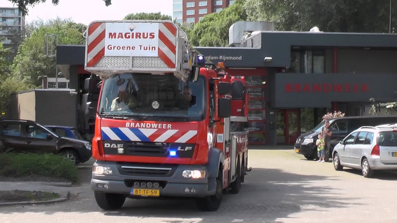 PRIO 1 AL46-1 & OVDG naar persoon te water Ridderkerk