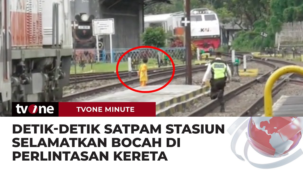 Aksi Heroik Satpam Stasiun Selamatkan Bocah yang Bermain di Perlintasan Kereta | tvOne Minute