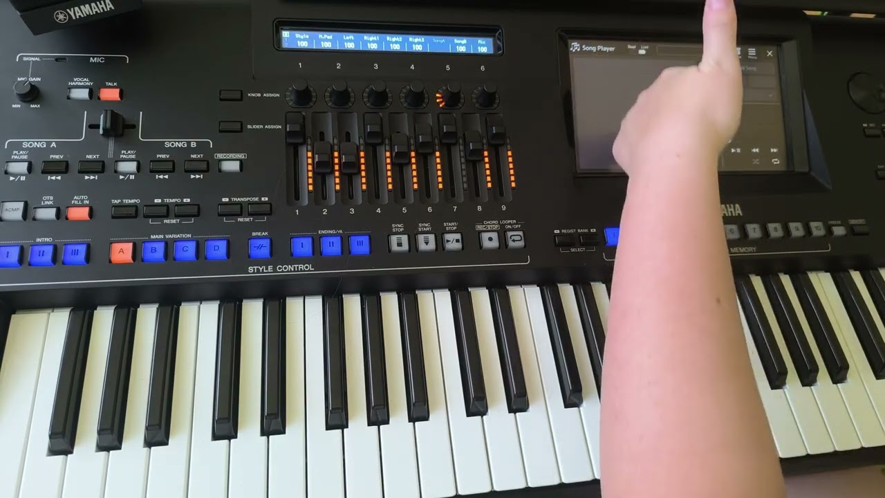 Online výuka kláves- 6.díl:  Ovládání skladeb midi a audio v sekci song