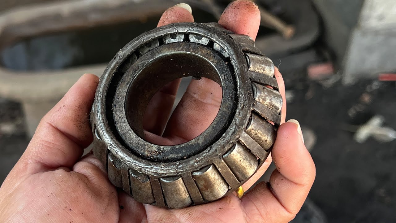 Knife Making - Forging A Super Sharp Hunting Knife From The Strange Bearing.