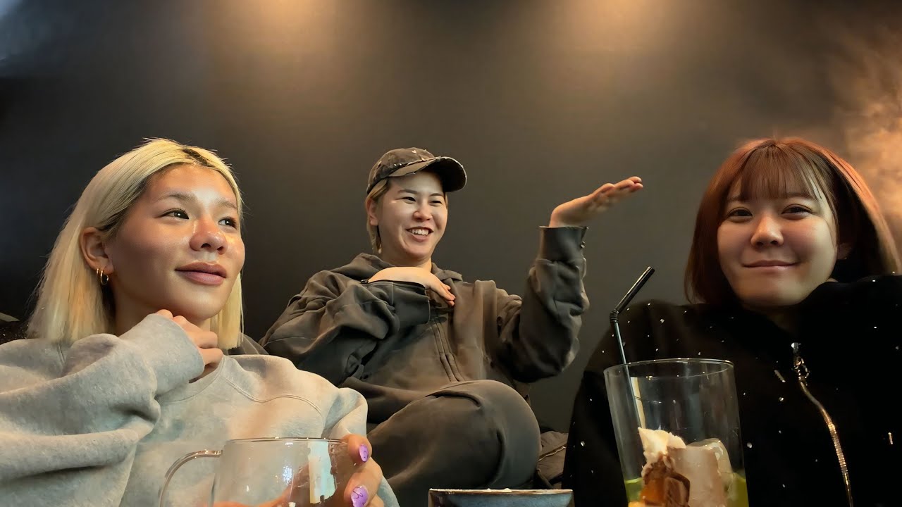 悩みが尽きない20代の夜カフェ