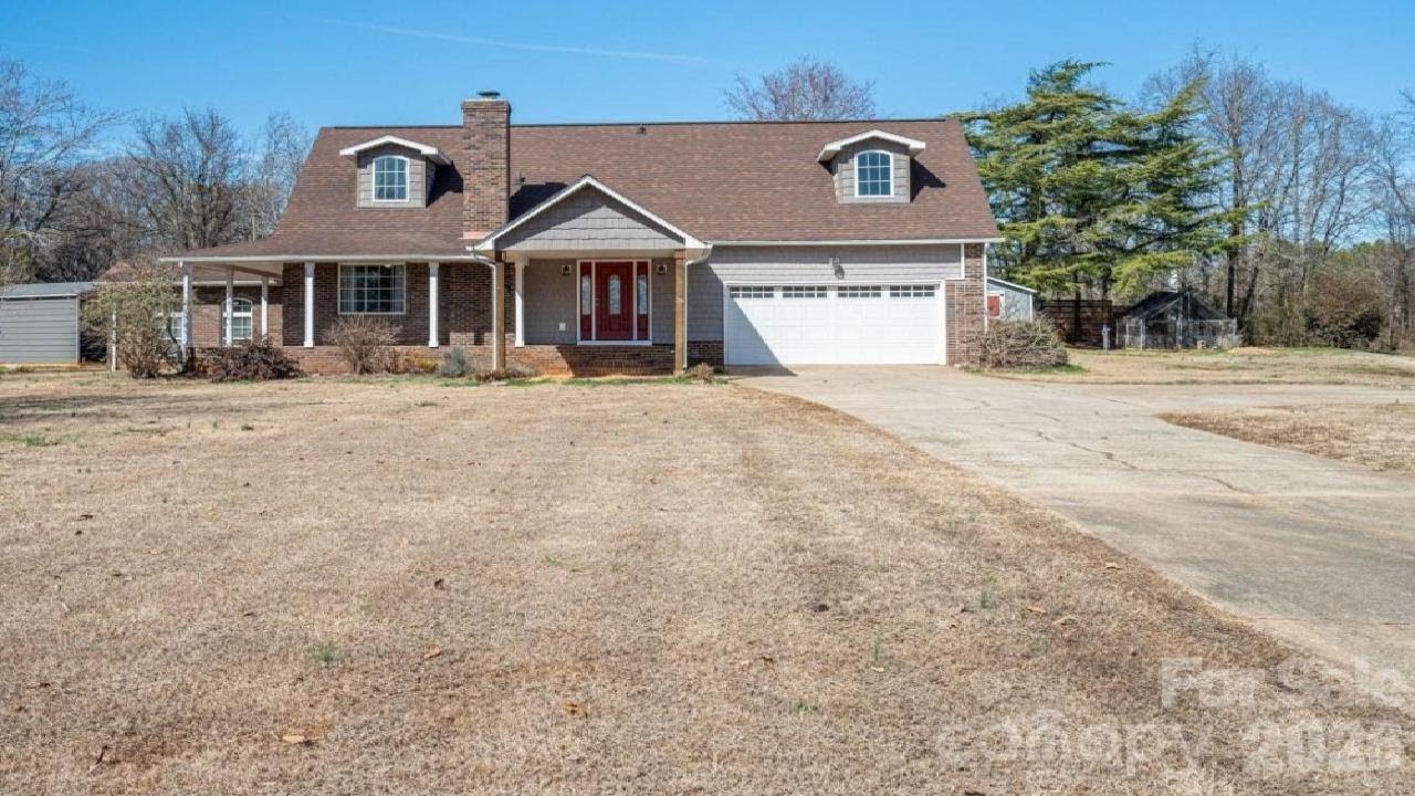 2617 Surrey Drive, Lincolnton, NC Presented by Bradley Whitley.