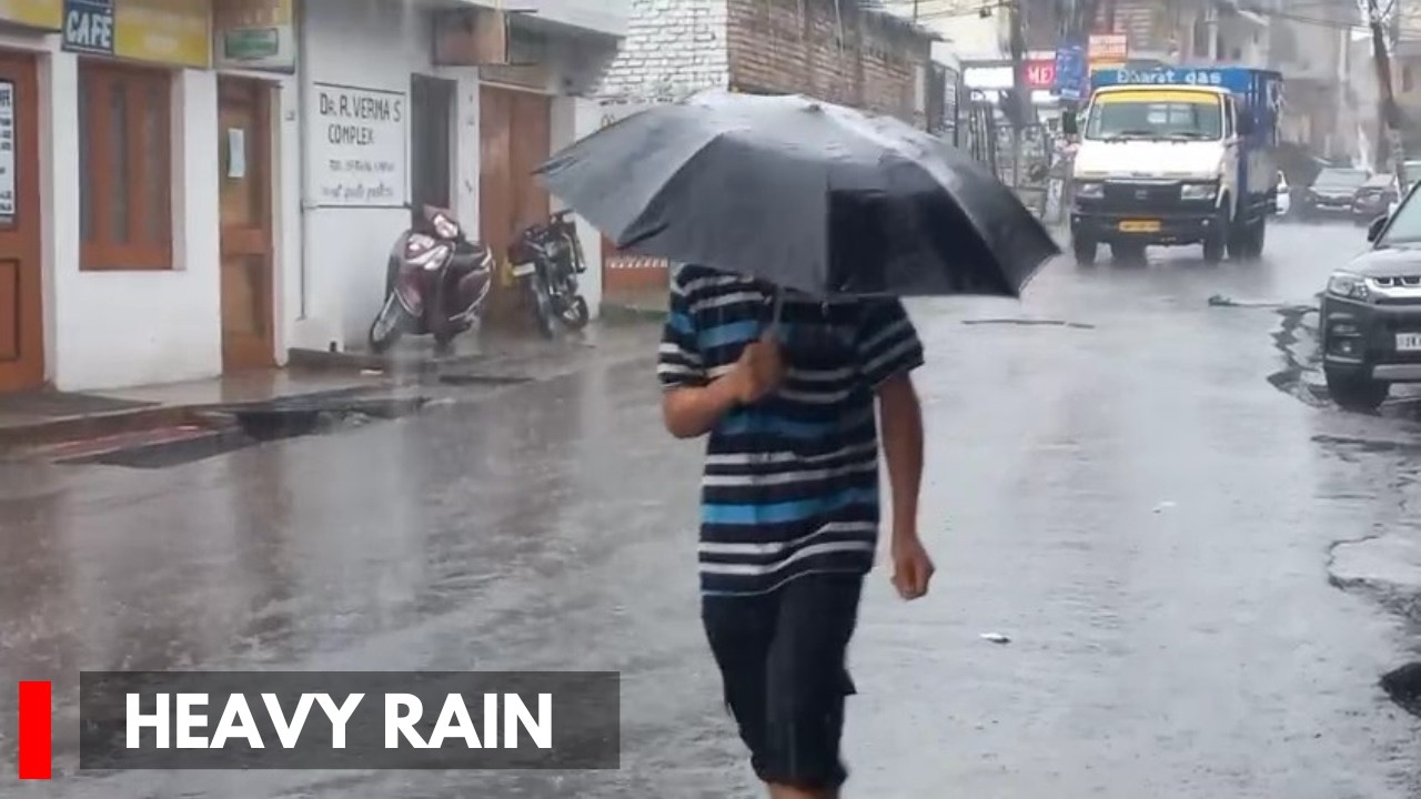 Heavy Rain Lashes Jammu Since Early Morning