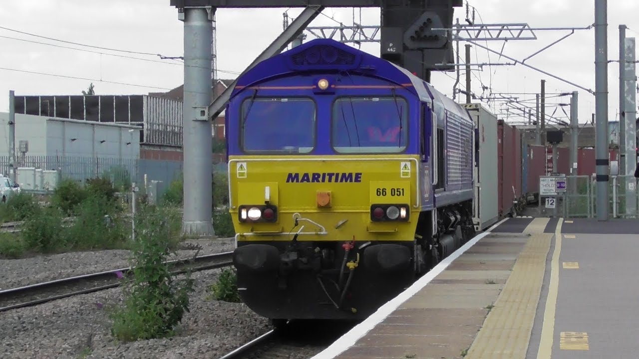 Freight Trains @ Peterborough Railway Station - 3rd July 2019