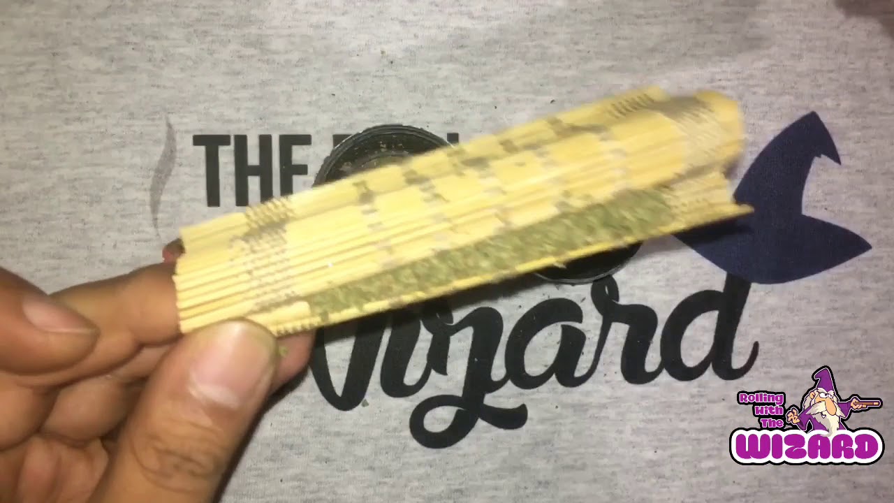 How to use a Raw Rolling Mat when rolling a blunt (Game Cigarillo Edition)