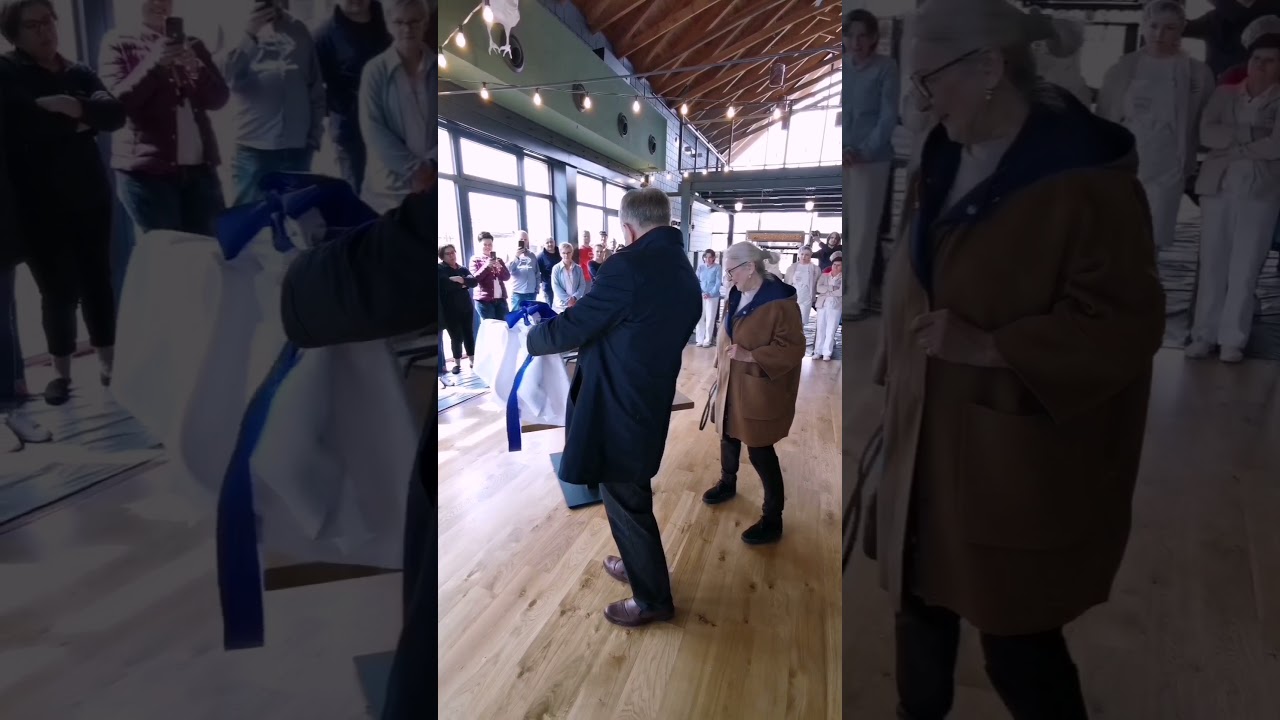 Prezent od pracownik&oacute;w Consonni dla Szefostwa z okazji 30 lat firmy w Polsce...