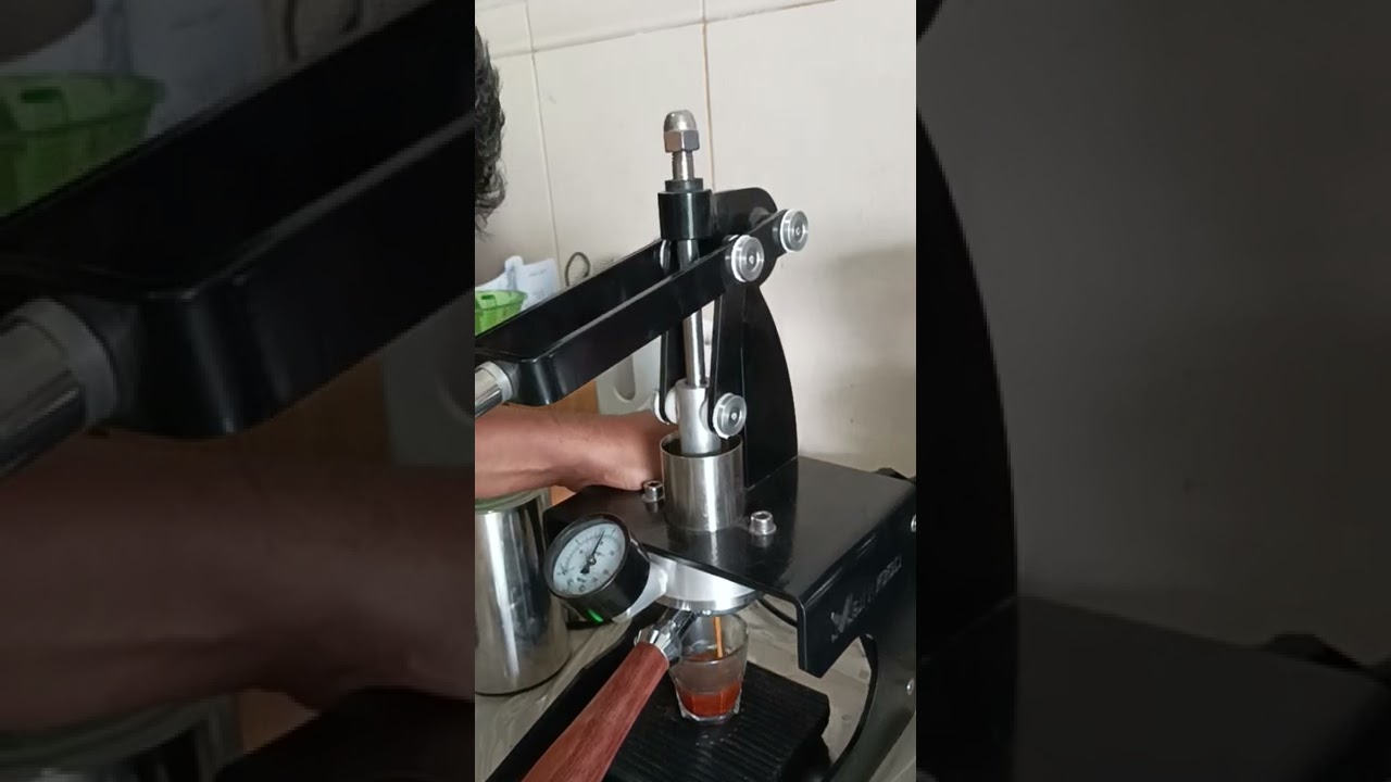Single shot Espresso brewing with Manusso