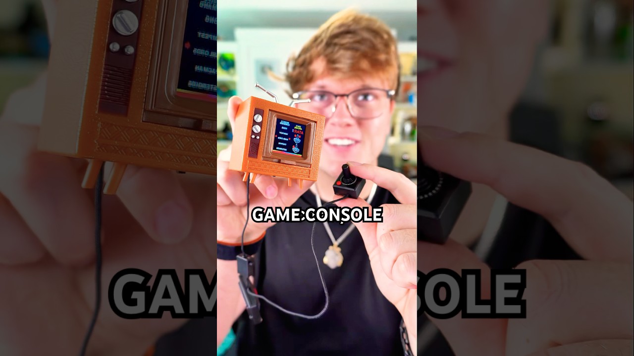 World&rsquo;s Smallest Gaming Console