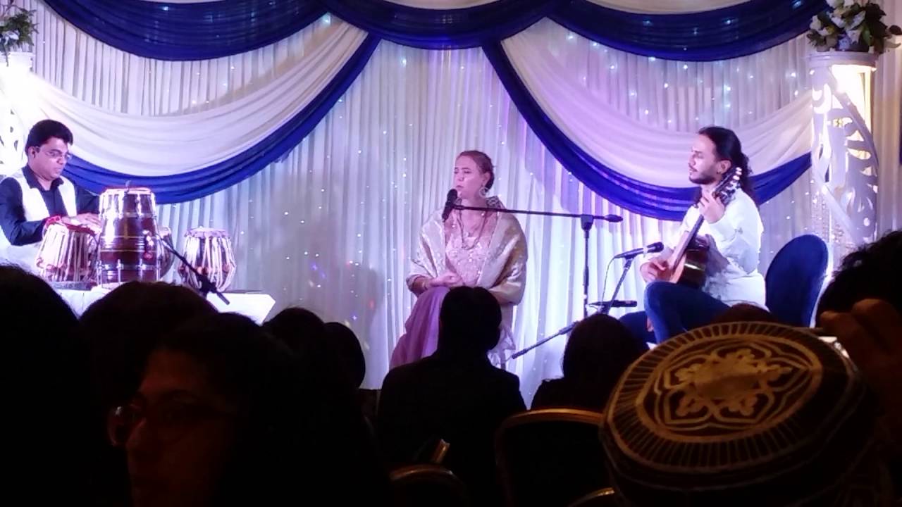 Tanya Wells Singing Urdu Ghazal