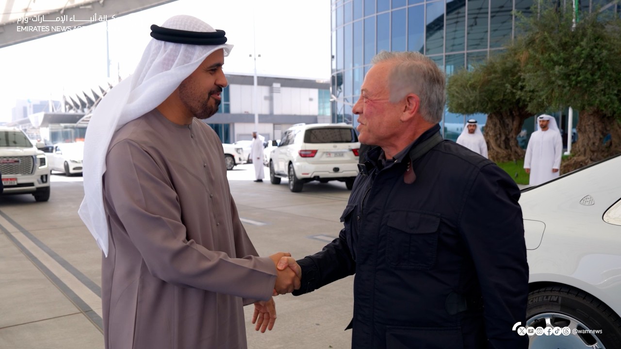 ملك الأردن يغادر البلاد وذياب بن محمد بن زايد في مقدمة مودعيه