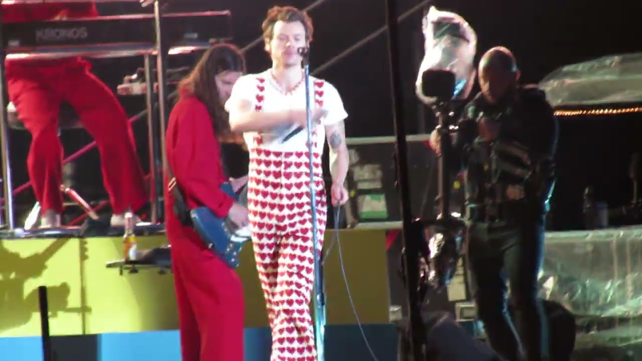 Keep Driving - Harry Styles - 18/6/22 - Wembley Stadium - London, UK
