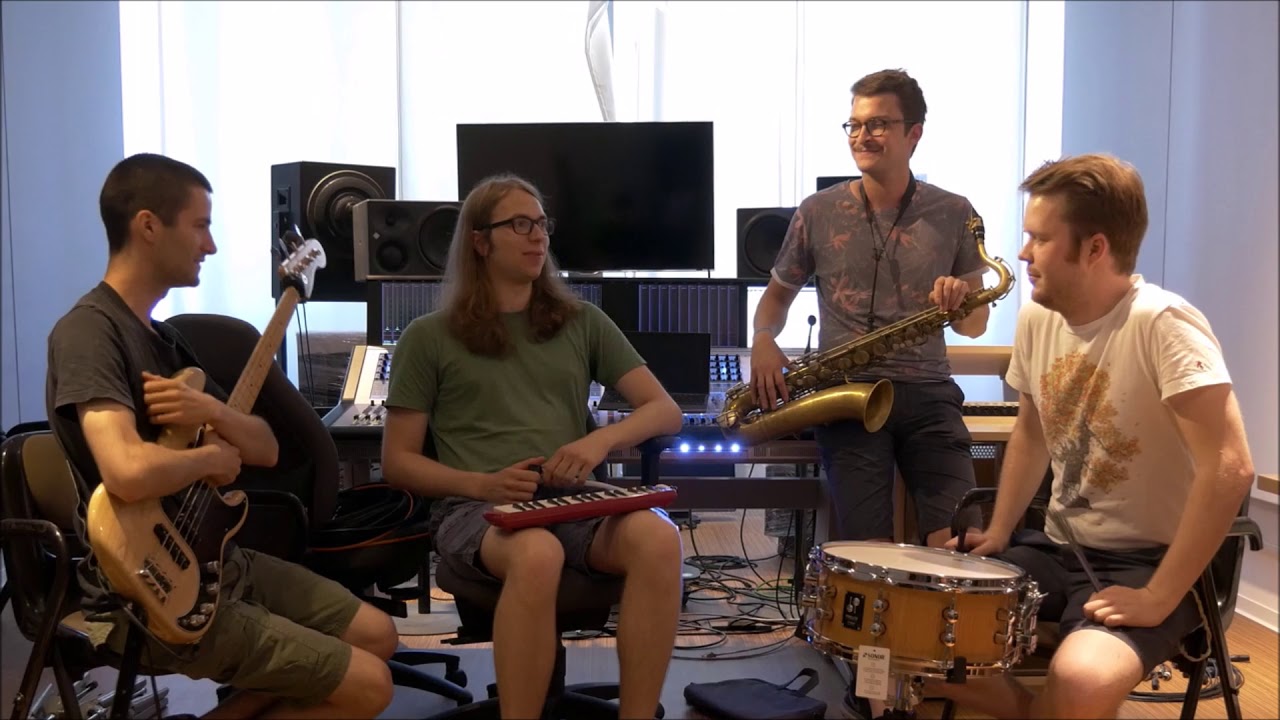 Die Band: Paul Wunder, Jannis Krüger, Jonas Geyersberger, Daniel Rheinbay