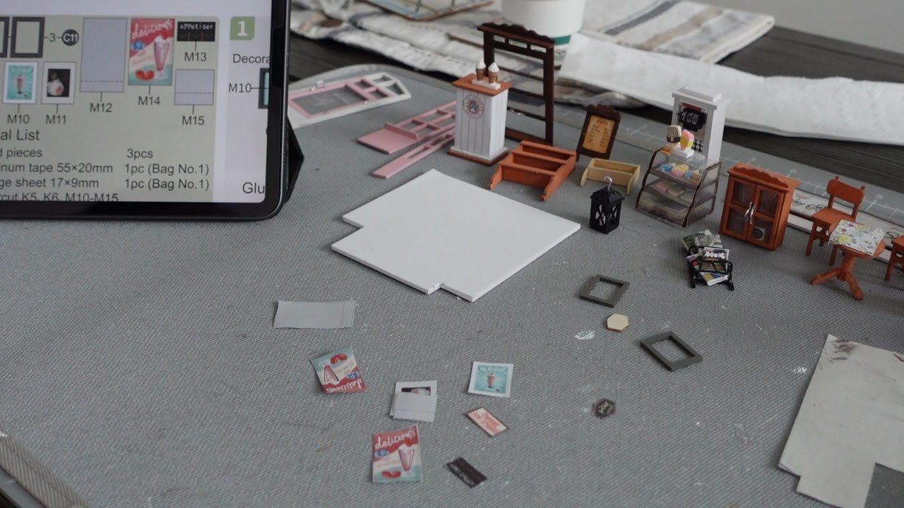 Miniature DIY Ice Cream Shop III: Decoration