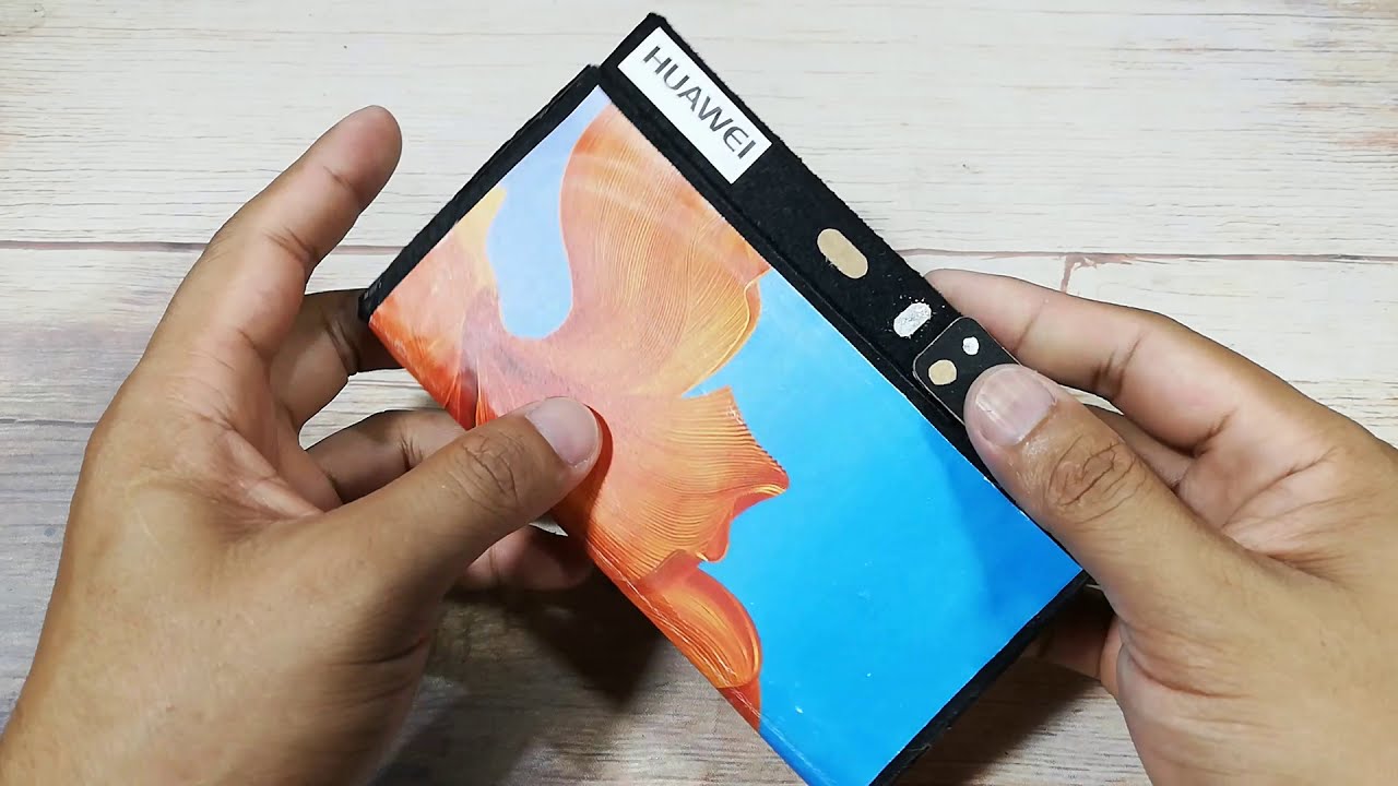 Sensational! HUAWEI MATE XS from Cardboard