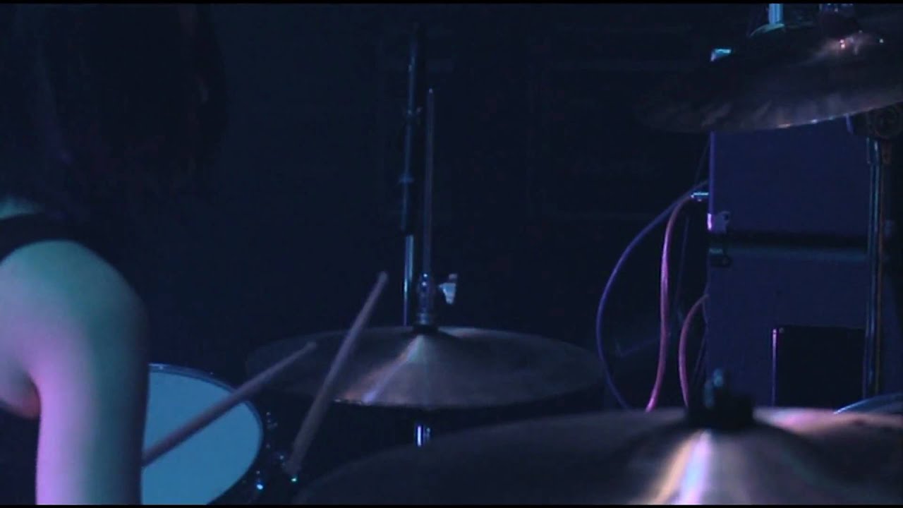 Boom Boom Satellites Light My Fire (live)