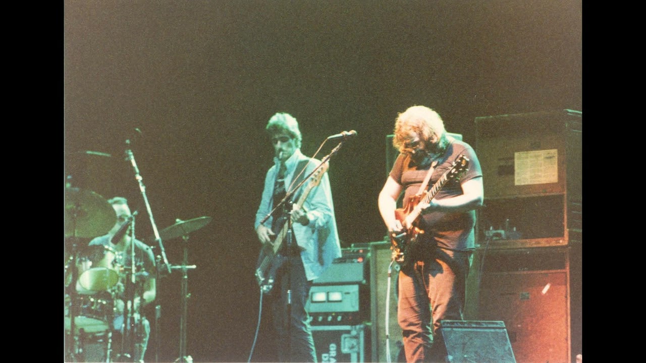 Jerry Garcia Band - 12/13/83 - Wilkins Theatre, Kean College - Union, NJ - Late Show - aud