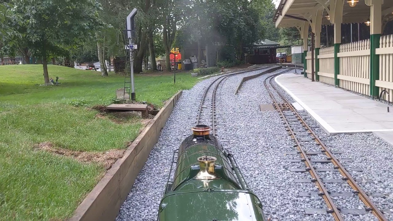 7 1/4" gauge GWR King George V at East Herts