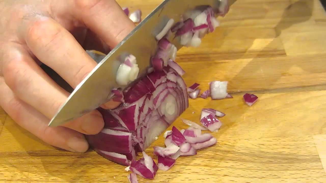 How to Make Salsa: Fresh Homemade Tomato Salsa Recipe
