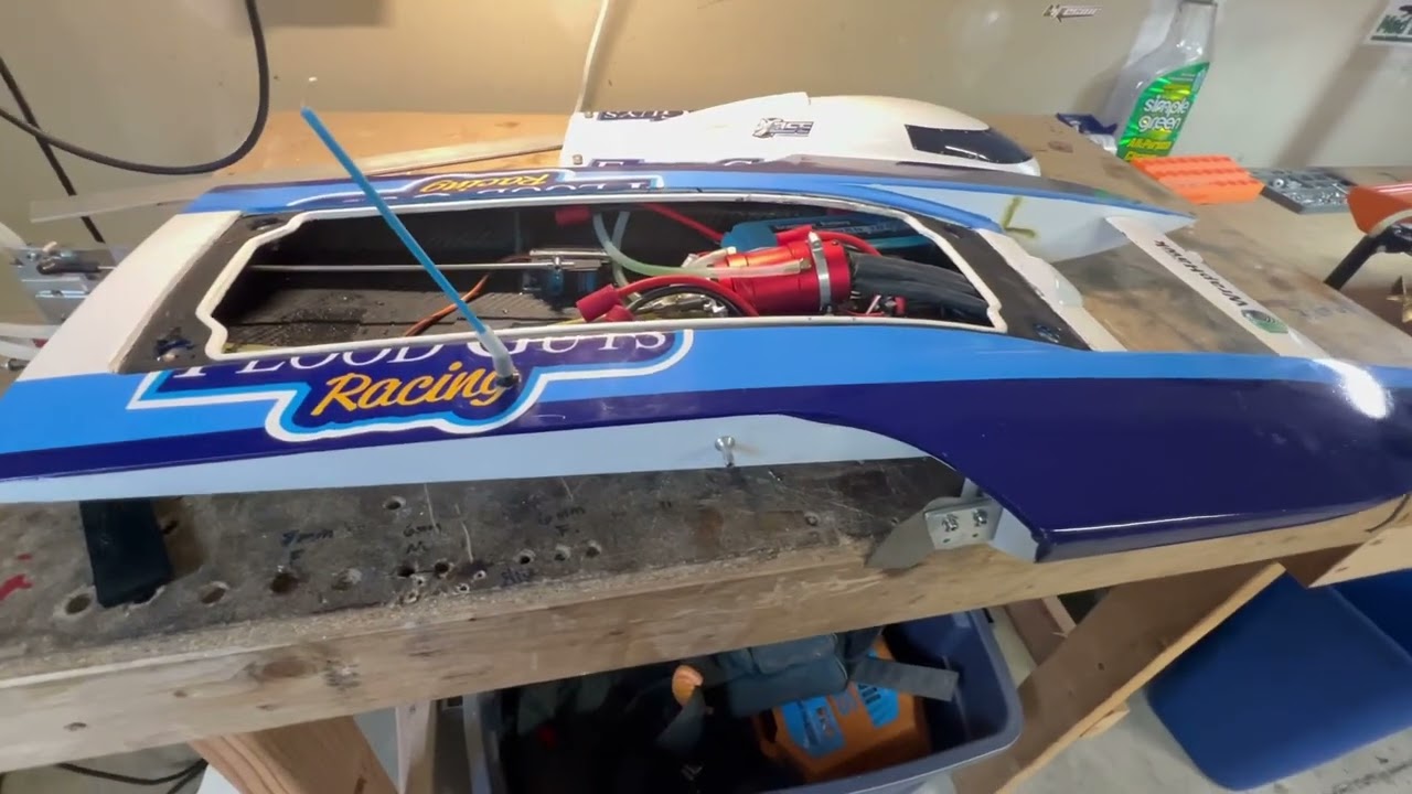 Proboat UL 19 set up tips. COG, Strut and turn fin