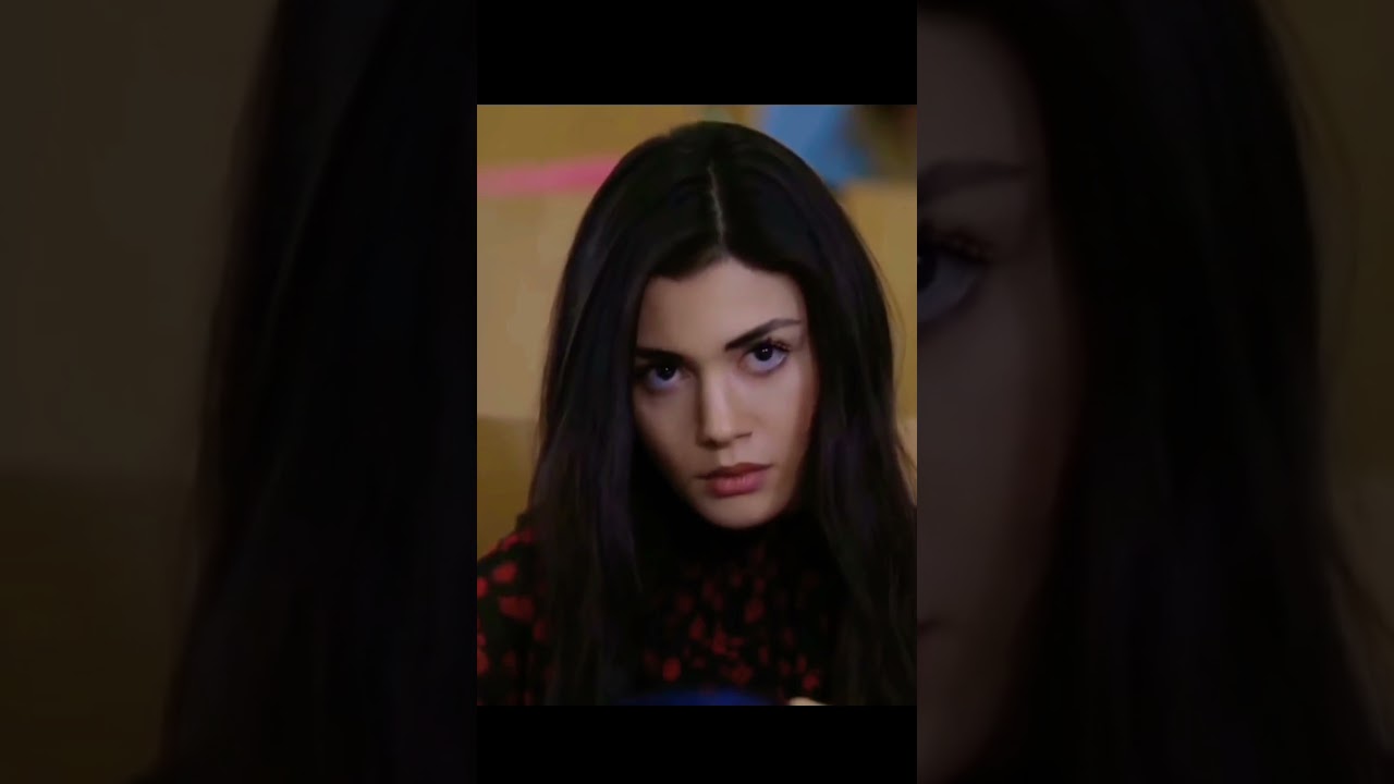 Wife face reaction 🤭🤭 Husband enter the classroom #turkish #actresses #drama #beautiful #shorts