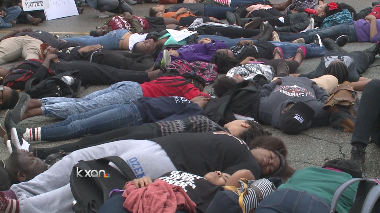 UT students hold “die in” to protest Eric Garner’s death