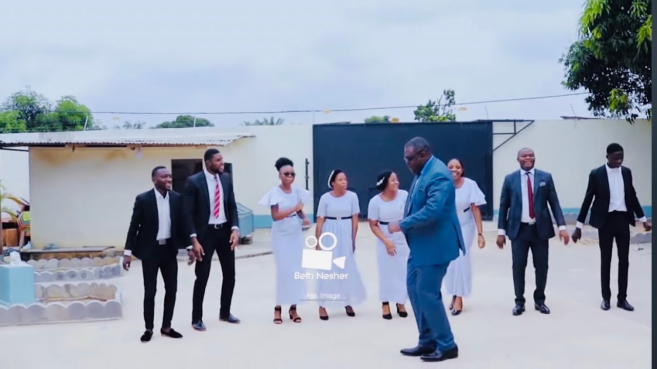 Pasteur Lifoko Du Ciel - Na Lingi Yo Na Nko (clip officiel)