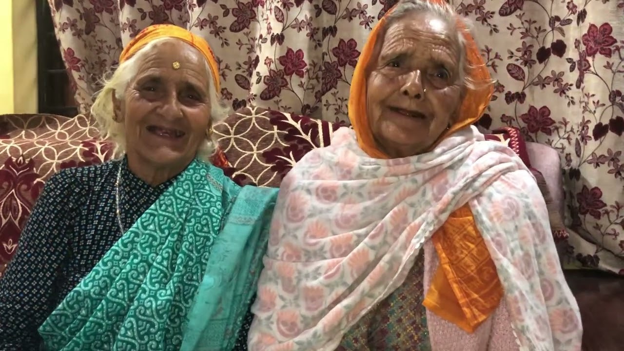 सिन्कीको पोको पाहुर बोक्न सक्दासम्म माइत जान मन लाग्छ रे।