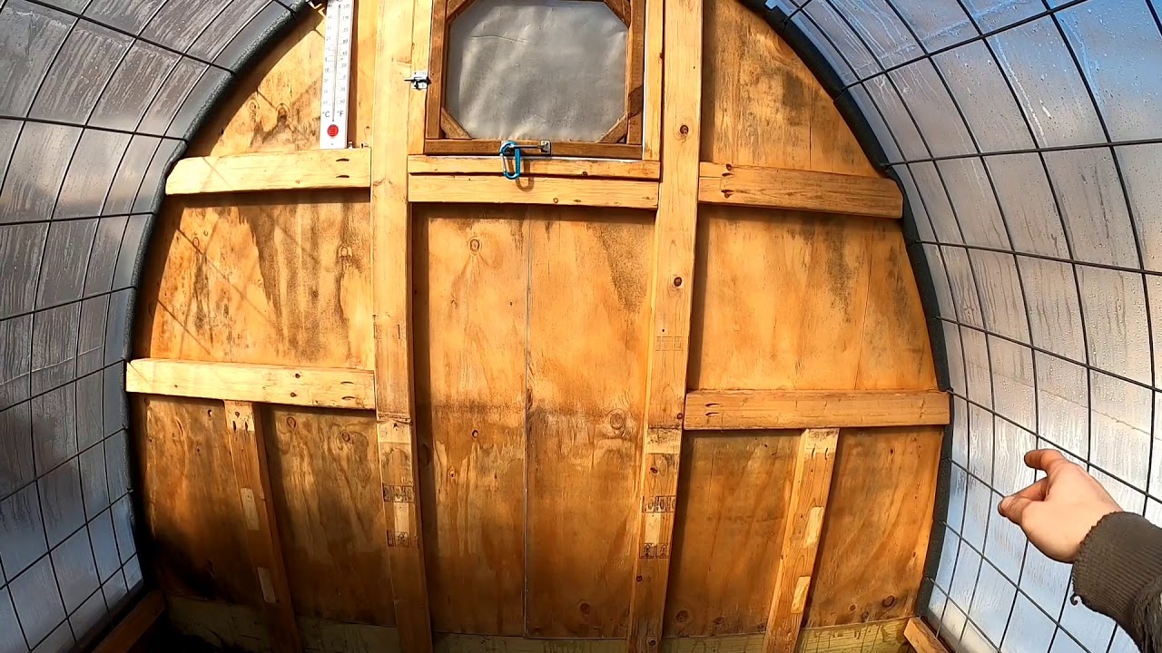 Multi-Use Cattle Panel Greenhouse Workbench