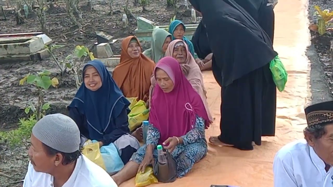 Pengajian di makam luwungede