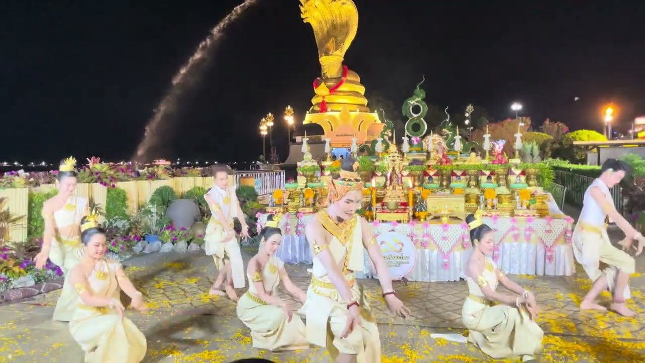 ผ่านมาเจองานที่ริมโขงหน้าแลนด์มาร์ก🇹🇭