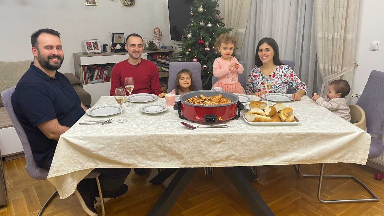Blagoslovljen tek - Škampi na buzaru i lava kolač obitelji Novaković