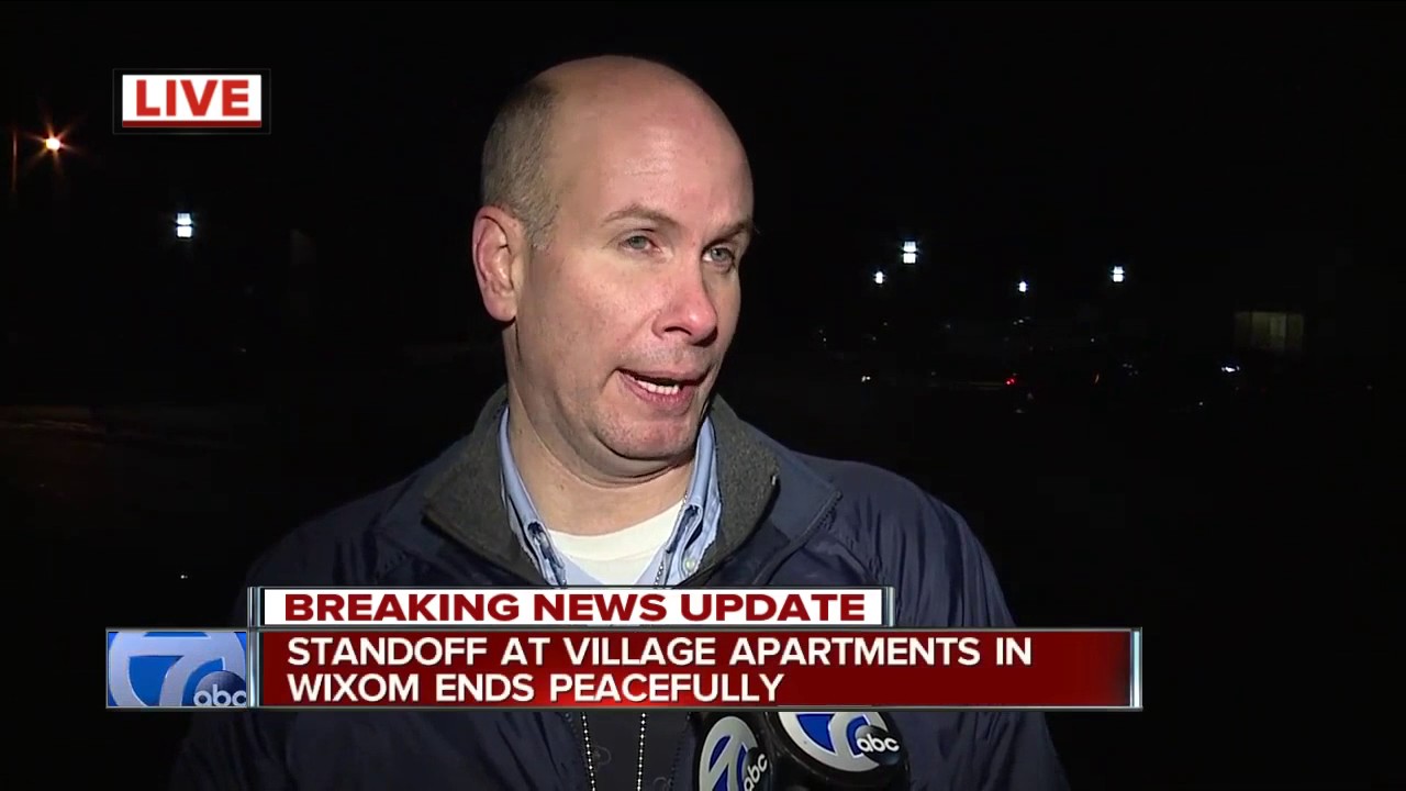 Standoff at Village Apartments in Wixom ends peacefully