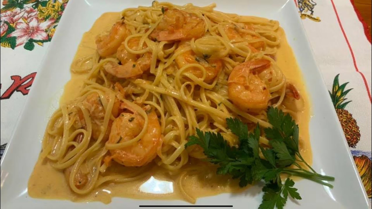 Camarão com Linguini em Molho de Natas