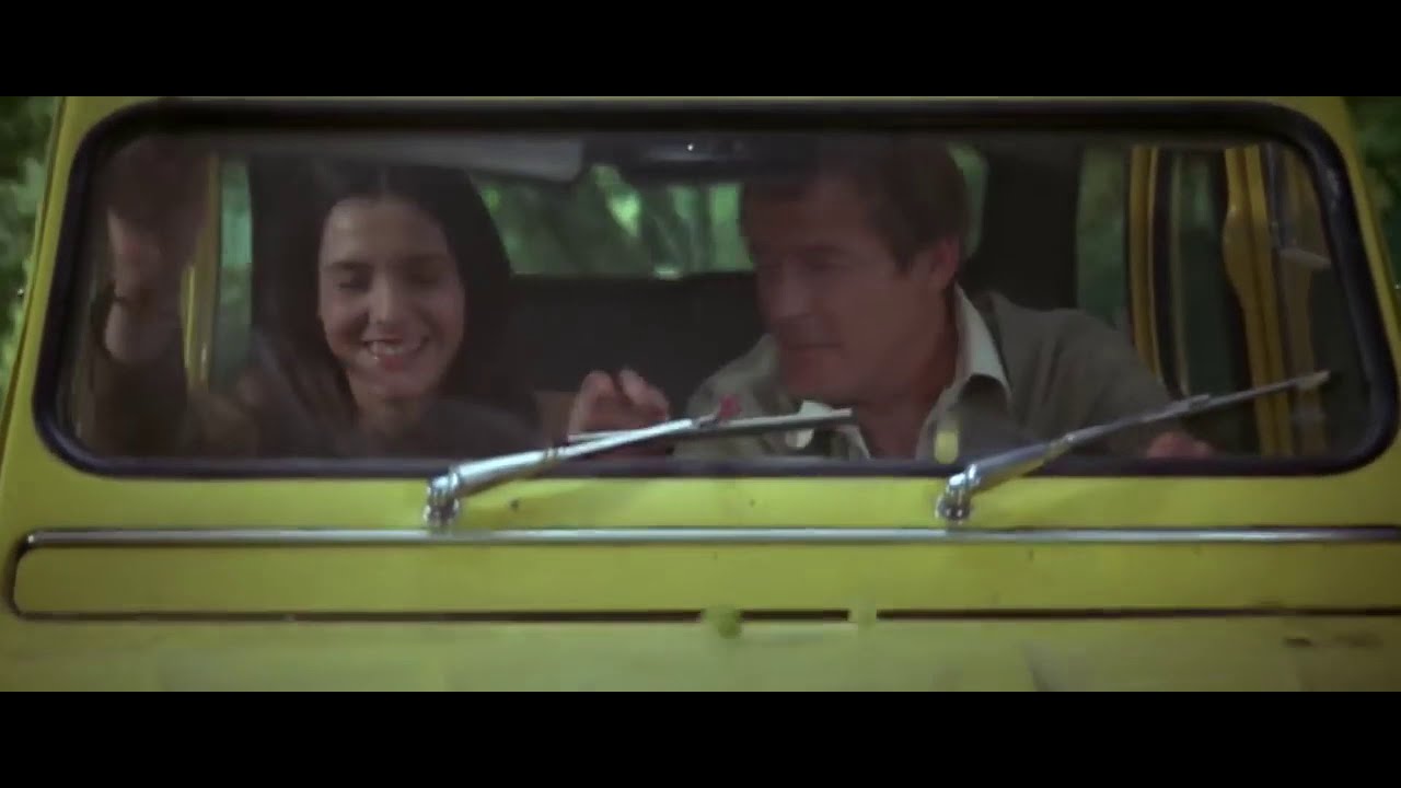 RIEN QUE POUR VOS YEUX - Course poursuite en Citro&euml;n 2CV