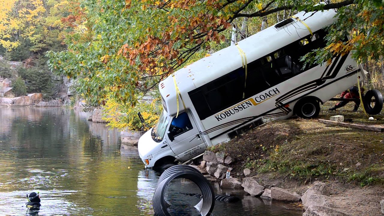 BUS SINKING