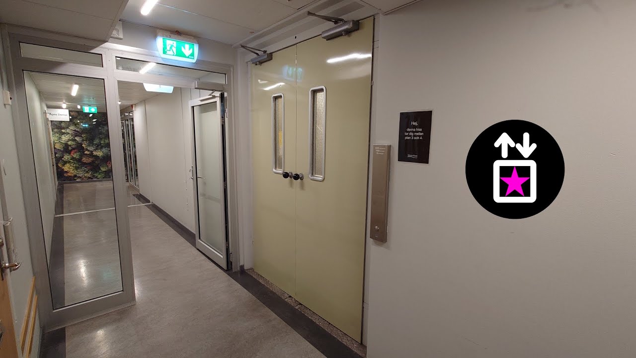 Täby, SWE: MODERNISED BY Hisskontakt - ASEA Traction Freight Elevator at Näsbypark Centrum