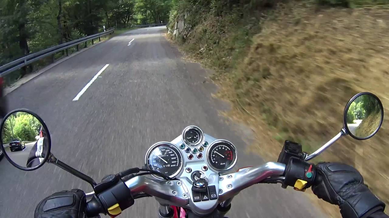 BMW R1100R Albtal - Sony AS200V comparison picture stabilization