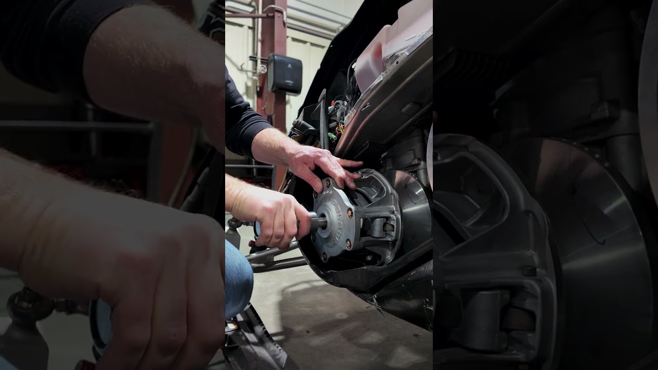 New hand operated snowmobile and UTV clutch puller by Boondocker