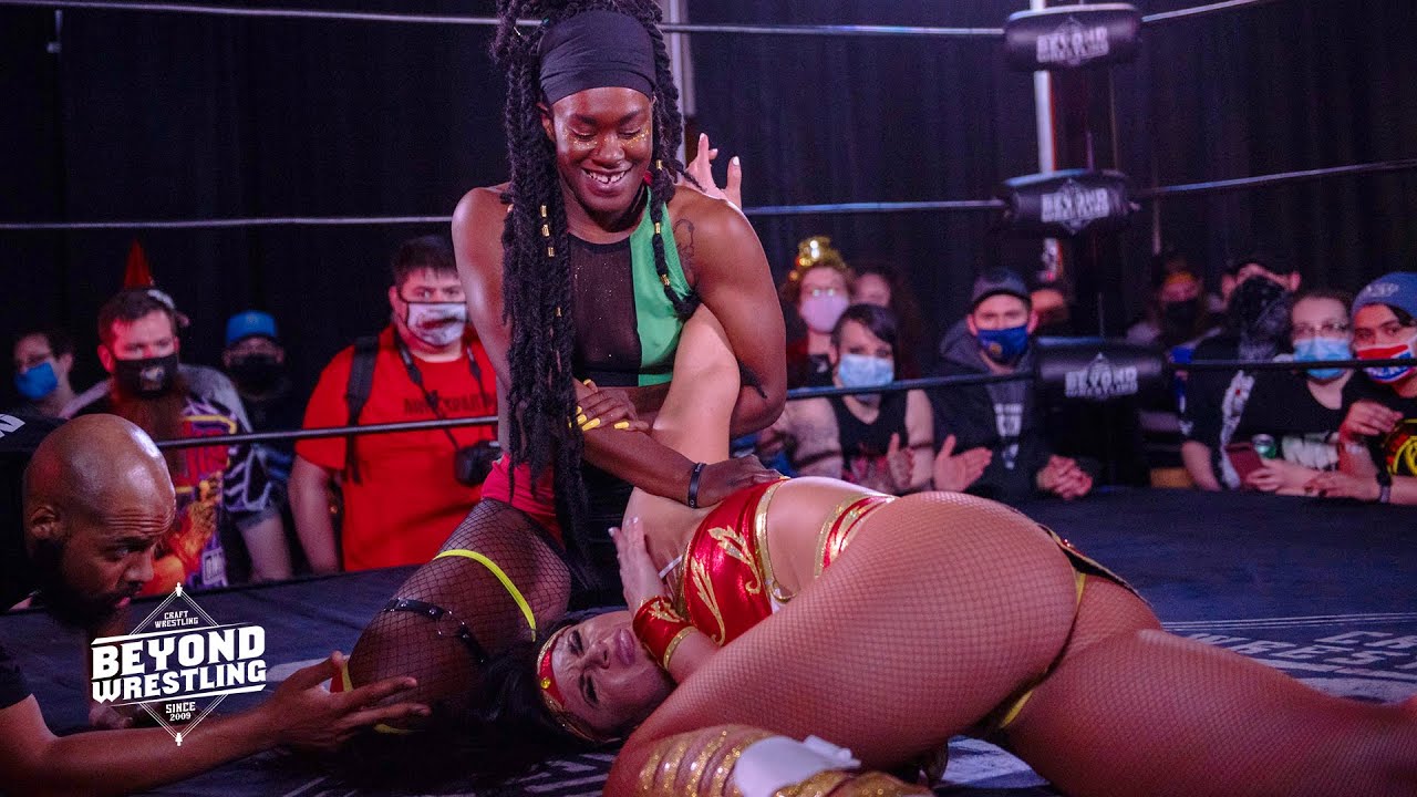 [Free Match] Megan Bayne vs. Trish Adora | Beyond Wrestling (Women's, WWR+, AEW Dark Elevation, ROH)