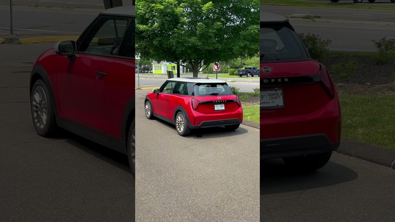 Chili Red looks GORGEOUS on the 2025 MINI Cooper Hardtop 2-Door #mini #minicooper #minis #cars #red