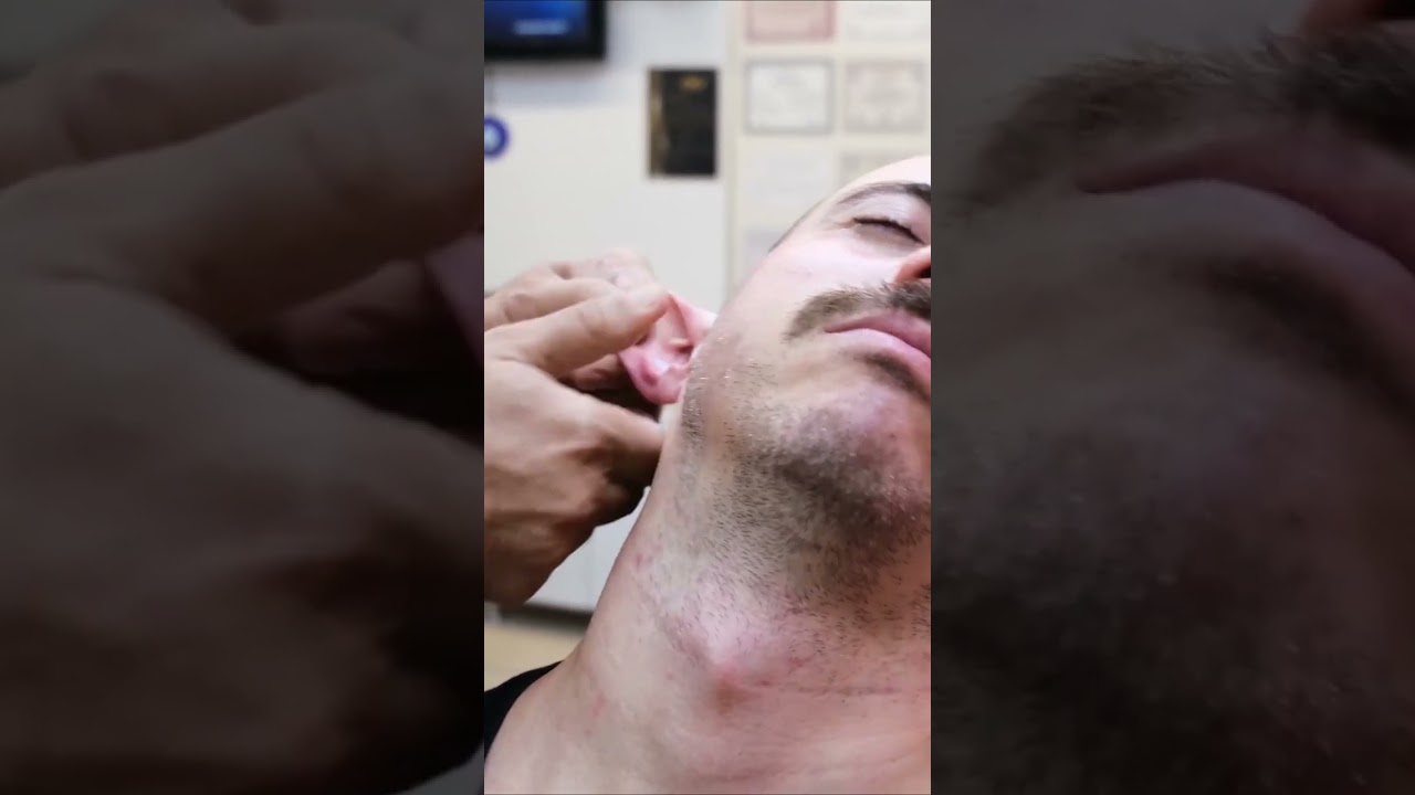 ASMR Barber | Munur Turkish Barber Ear Massage