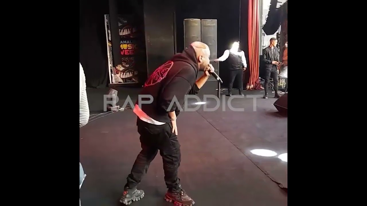 Abyusif Medley (Ma Yoram/300 Mra/El Malahy/El Hob Ebn W**5a) Live From Zamalek Theater Back Stage