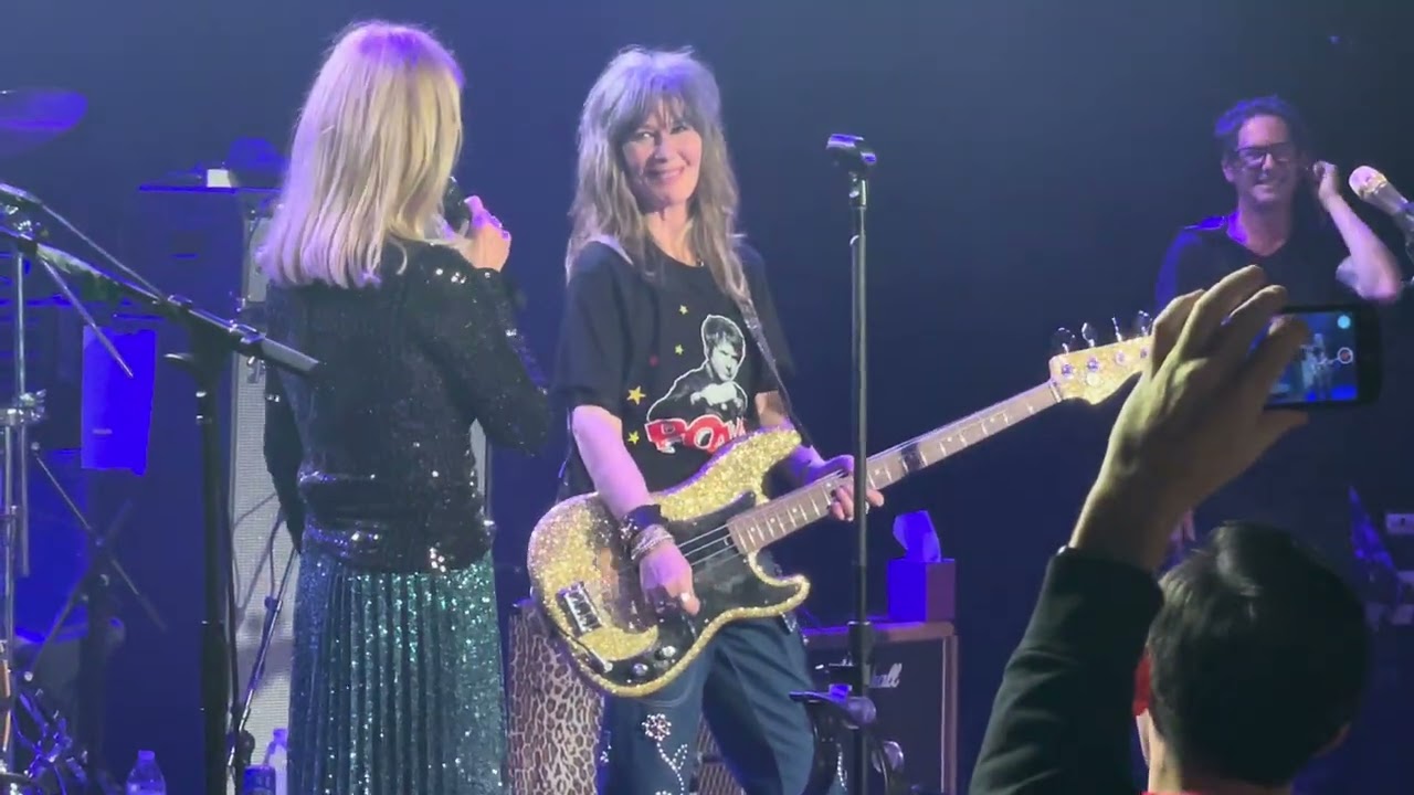 The Go-Go's - Talking about Clem Burke and band introductions : The Roxy Theater