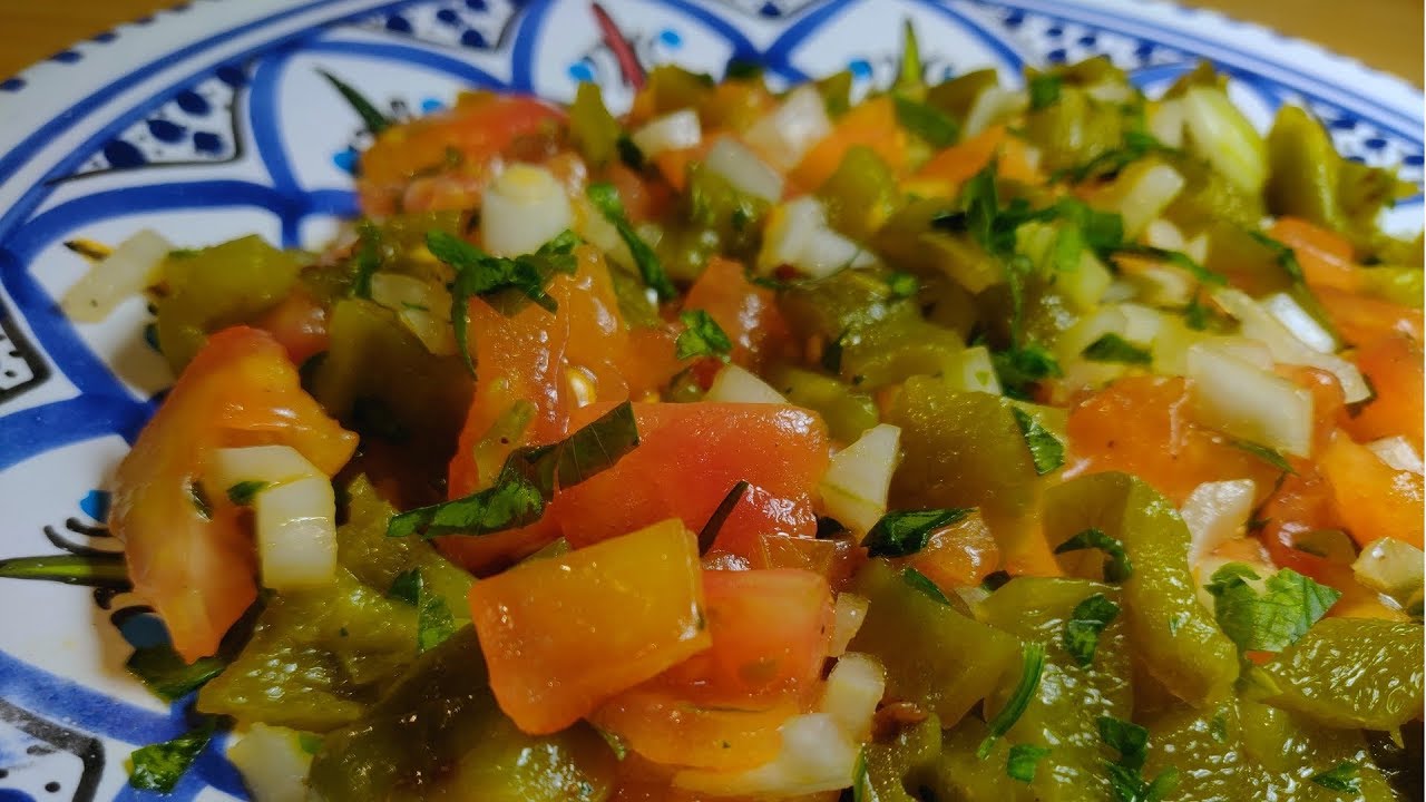 RECETTE MAROCAINE -  Salade de poivrons grillés et tomates