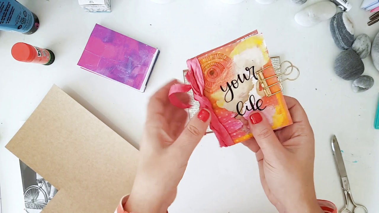 Como hacer un mini art journal