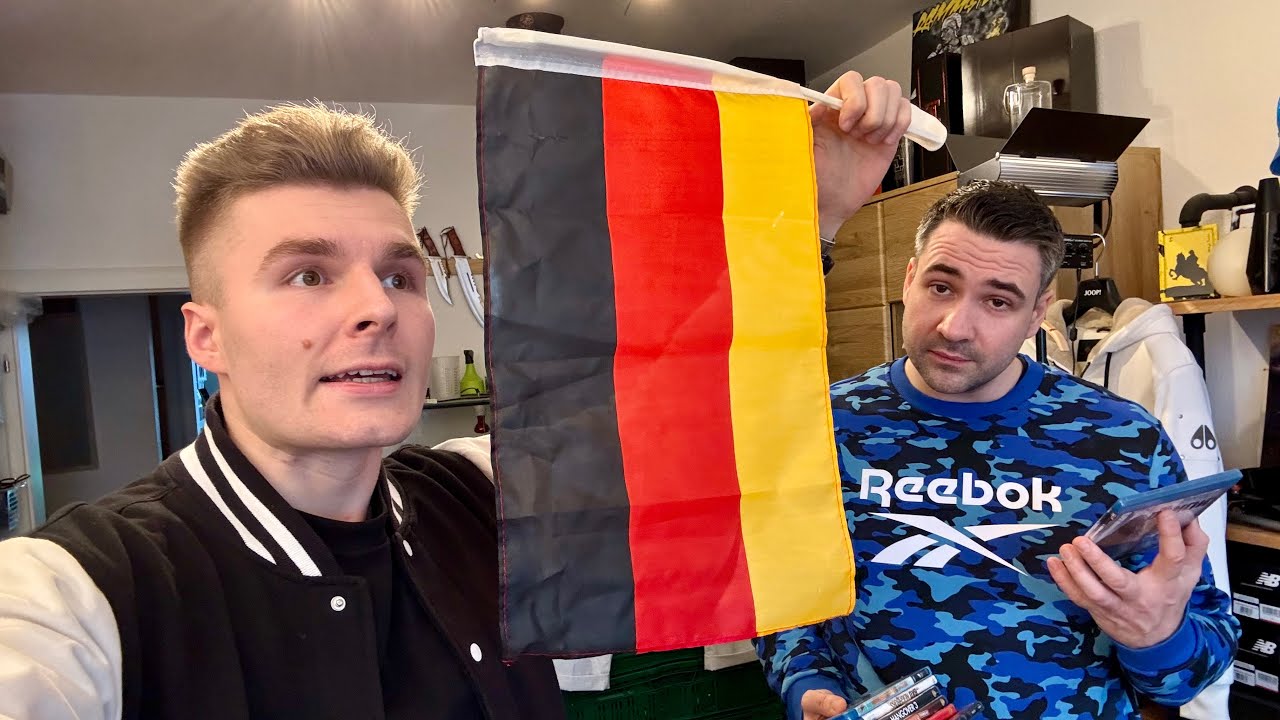 2 ALTE MÄNNER ÖFFNEN FANPOST