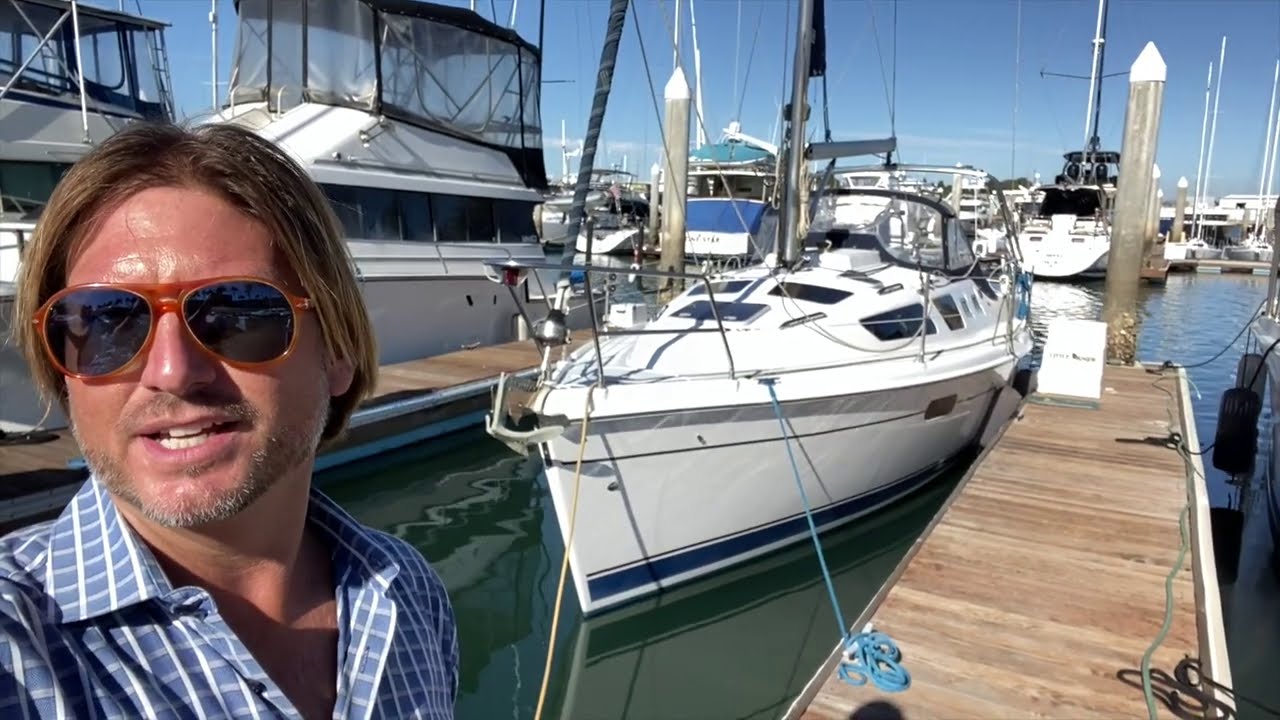 2003 Hunter 326 sailboat video walkthrough review by Ian Van Tuyl Yacht Broker San Diego, California