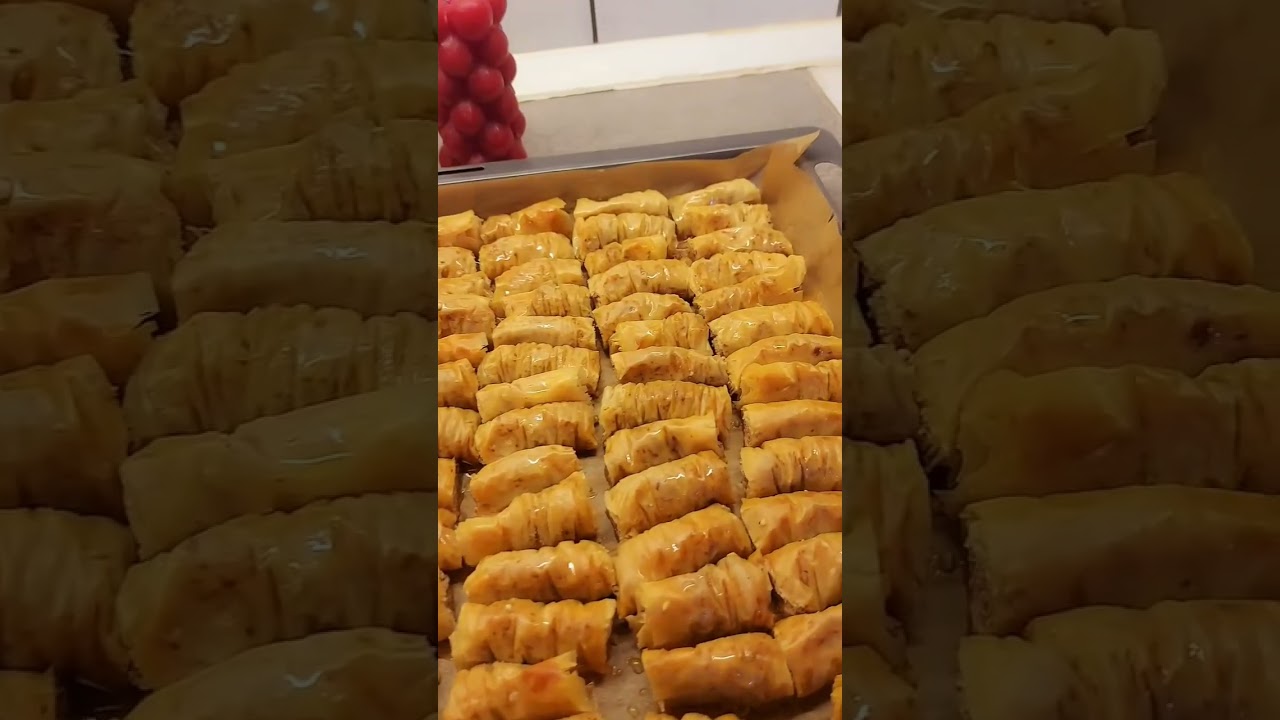 بقلاوة البيت بتقرمش مثل الجاهزة 💛 شوفوا المنظر!