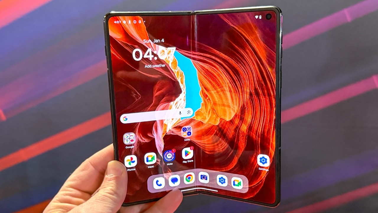 Motorola Razr Fold Full Review | Motorola Razr Fold Specs, Display, Camera, Battery