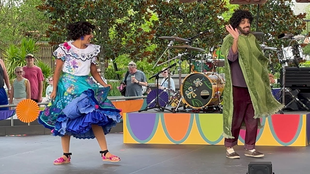 ¡Celebración Encanto! At Epcot